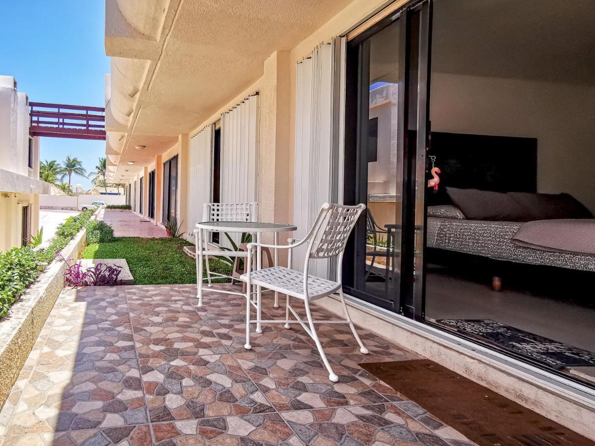 Villa Aurora Beautiful Beachfront Apartment Канкун Экстерьер фото